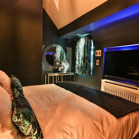 The Rockefeller Aparthotel - Clearing Lounge
